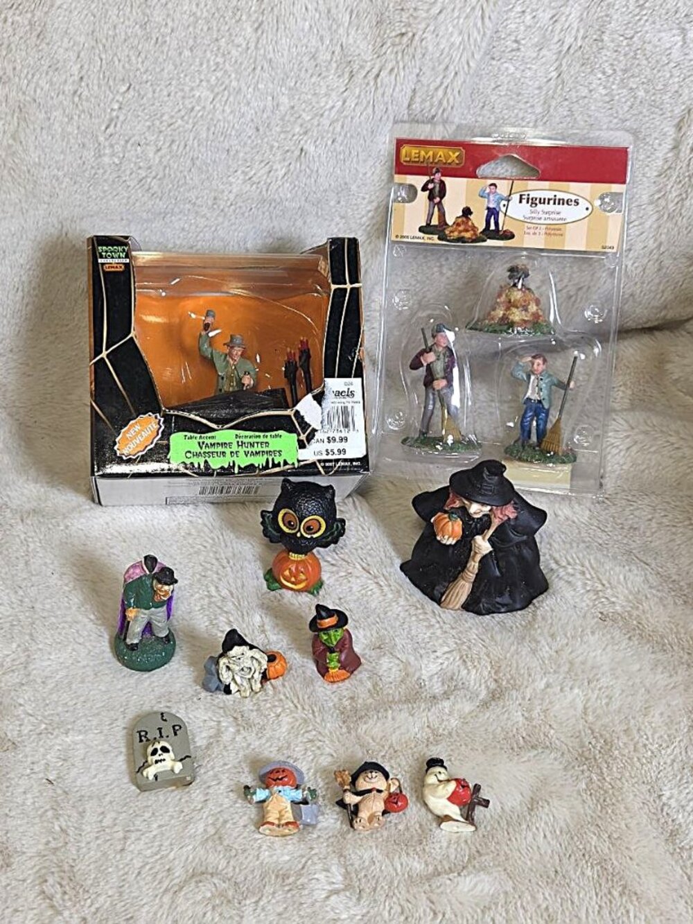 Lemax & Other Halloween Autumn Figures - Vampire Hunter Silly Surprise & More!